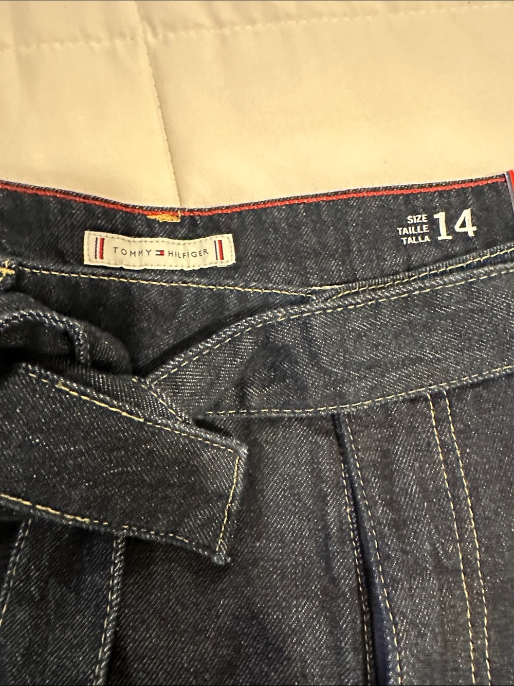 Tommy Hilfiger women’s Dark Blue Denim Jeans non-stretch shorts - Size 14